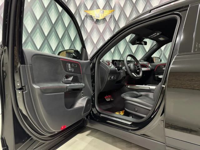 Mercedes-Benz GLB 180 AMG Line