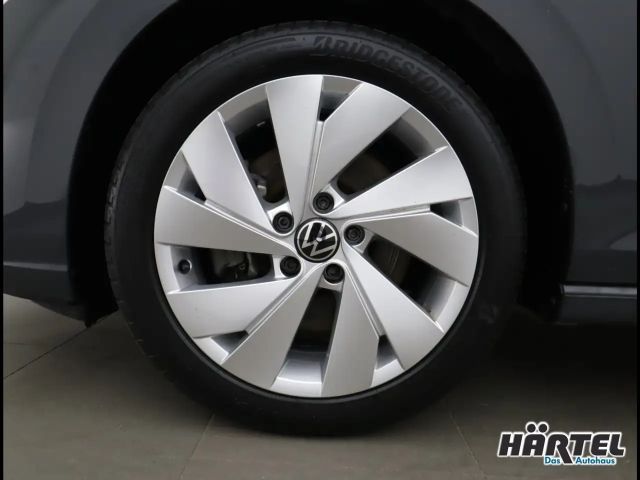 Volkswagen Golf 2.0 TDI DSG Style Variant