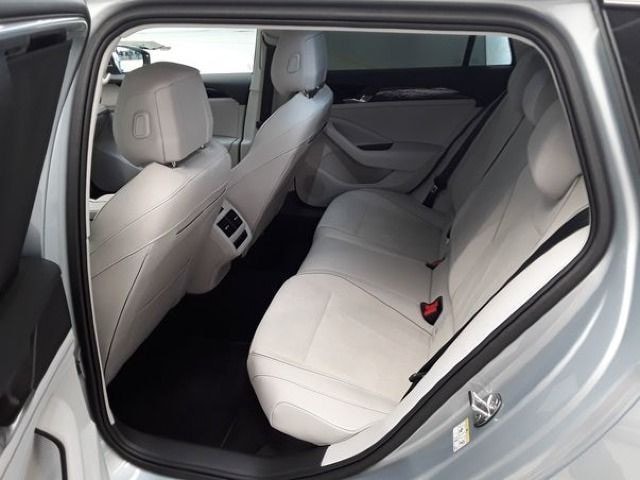 Volkswagen Passat Elegance Elegance IQ.Drive