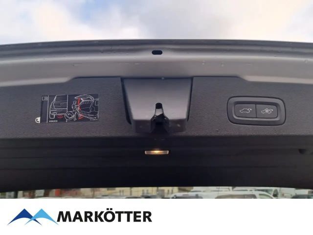 Volvo V60 AWD Core Recharge T6