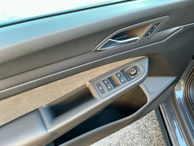 Volkswagen Golf DSG Sport