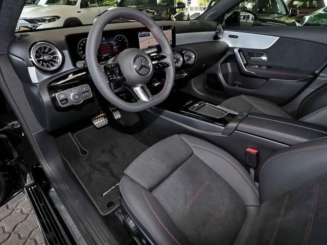 Mercedes-Benz A 200 AMG Line