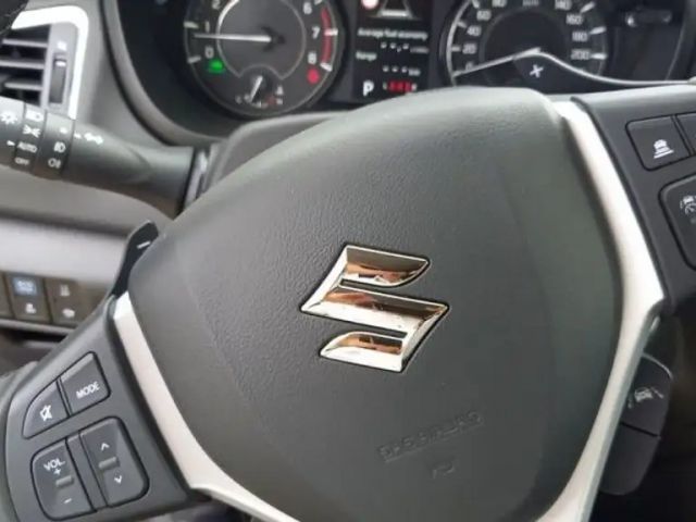 Suzuki S-Cross Hybrid