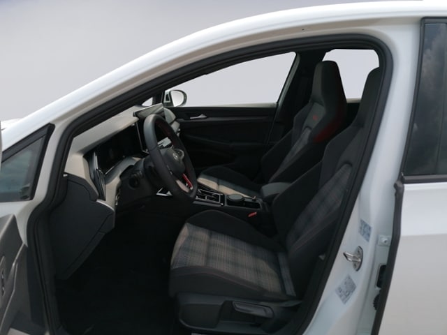 Volkswagen Golf 2.0 TSI DSG