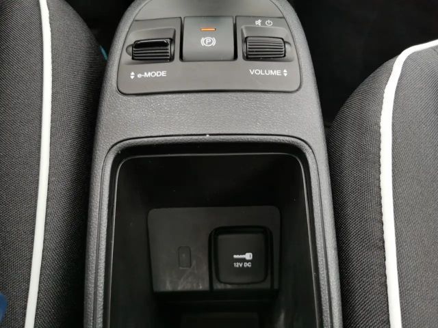 Fiat 500e 500 e Basis Keyless|Klimaautomatik|8-fach