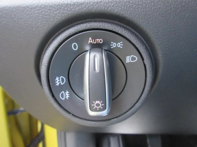 Volkswagen up! UNITED 1.0 NAVIV. KAMERA ALU PRIVACY APS SITZHEIZUNG CLIMATRONIC eFH ZV