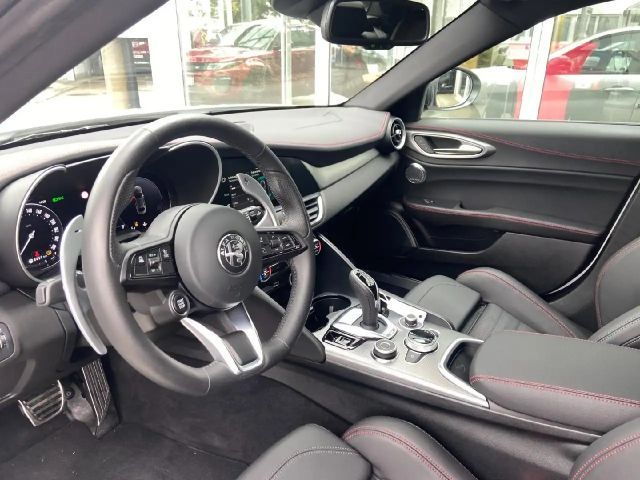 Alfa Romeo Giulia Q4