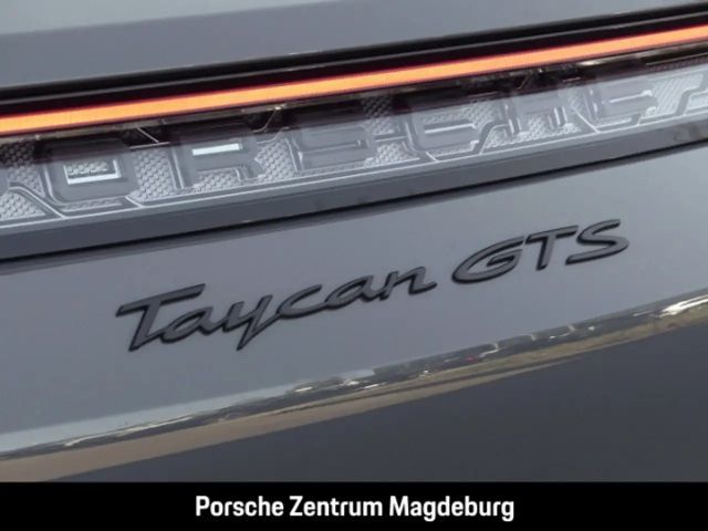 Porsche Taycan GTS Sport Turismo