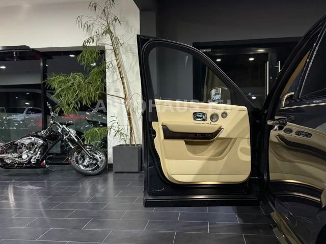 Rolls-Royce Cullinan NOVITEC WIDEBODY,VIP,24",STARLIGHT