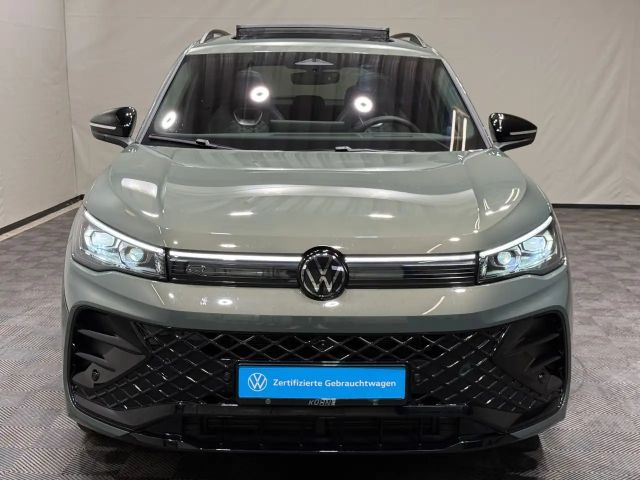 Volkswagen Tiguan 2.0 TDI DSG R-Line Style