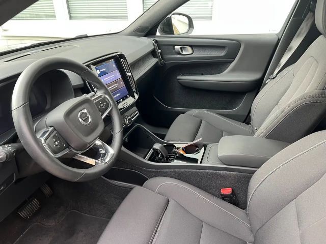 Volvo XC40 Core Recharge