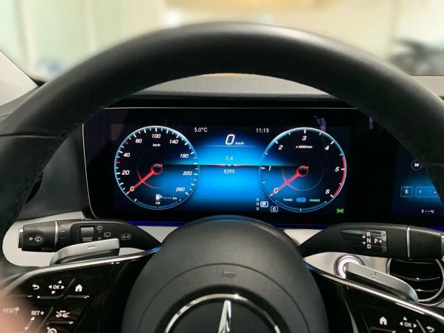 Mercedes-Benz E 220 AMG Line E 220 d Estate