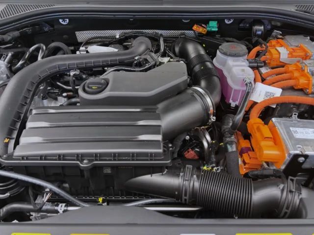 Skoda Superb Combi Sportline iV