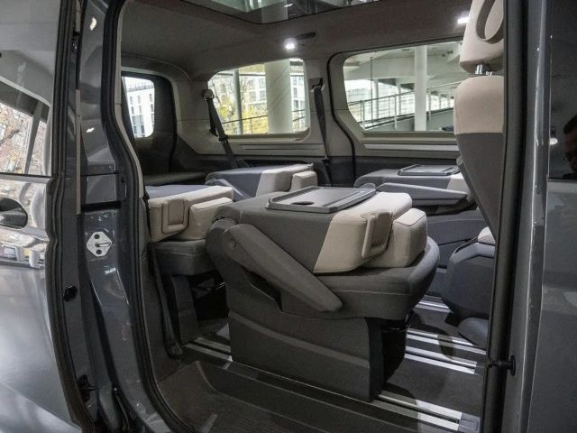 Volkswagen Multivan 2.0 TSI DSG Lang Life T7