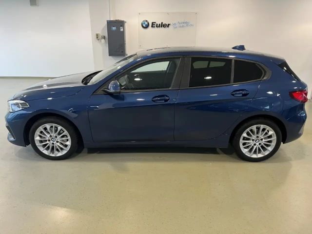 BMW 118 118i 5-deurs Sedan