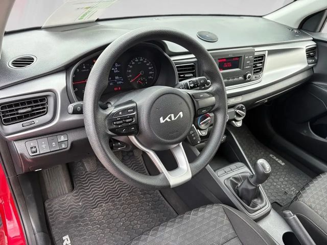 Kia Rio Titan