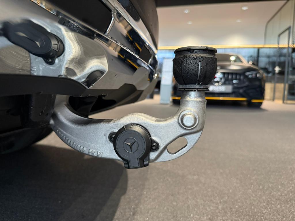 Mercedes-Benz GLC 300 AMG Line