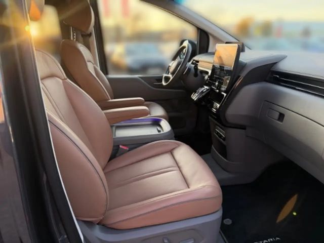 Hyundai Staria Signature Vierwielaandrijving