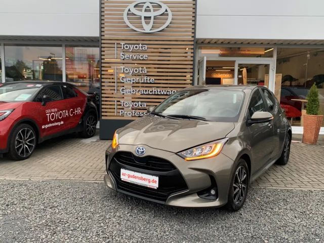 Toyota Yaris Hatchback Team D