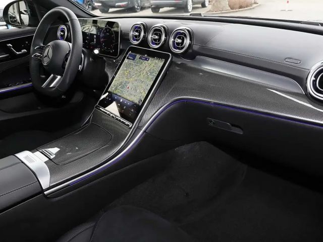 Mercedes-Benz C 200 AMG Line Sedan