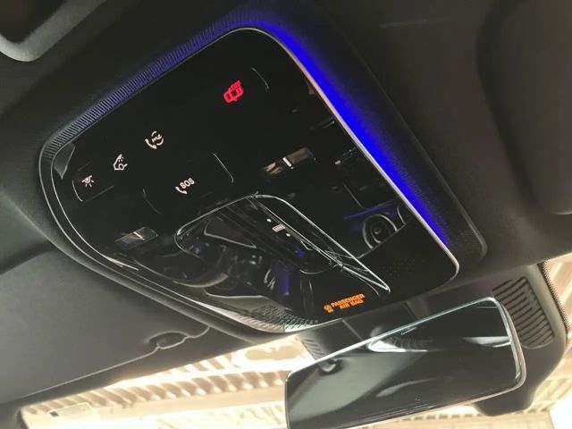 Mercedes-Benz C 180 AVANTGARDE Sedan