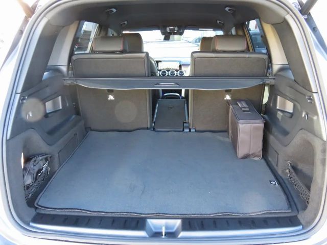 Mercedes-Benz EQB 300 4MATIC AMG Line