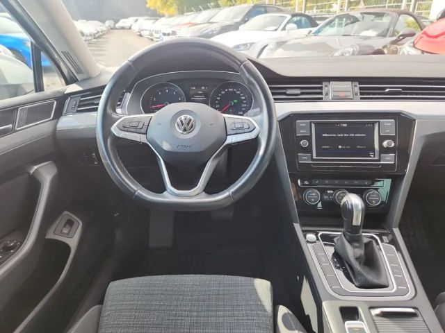 Volkswagen Passat 1.5 TSI BMT Business