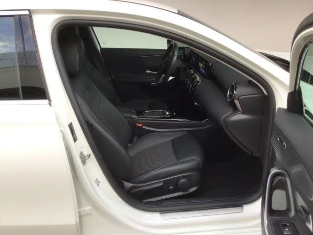 Mercedes-Benz A 200 Progressive