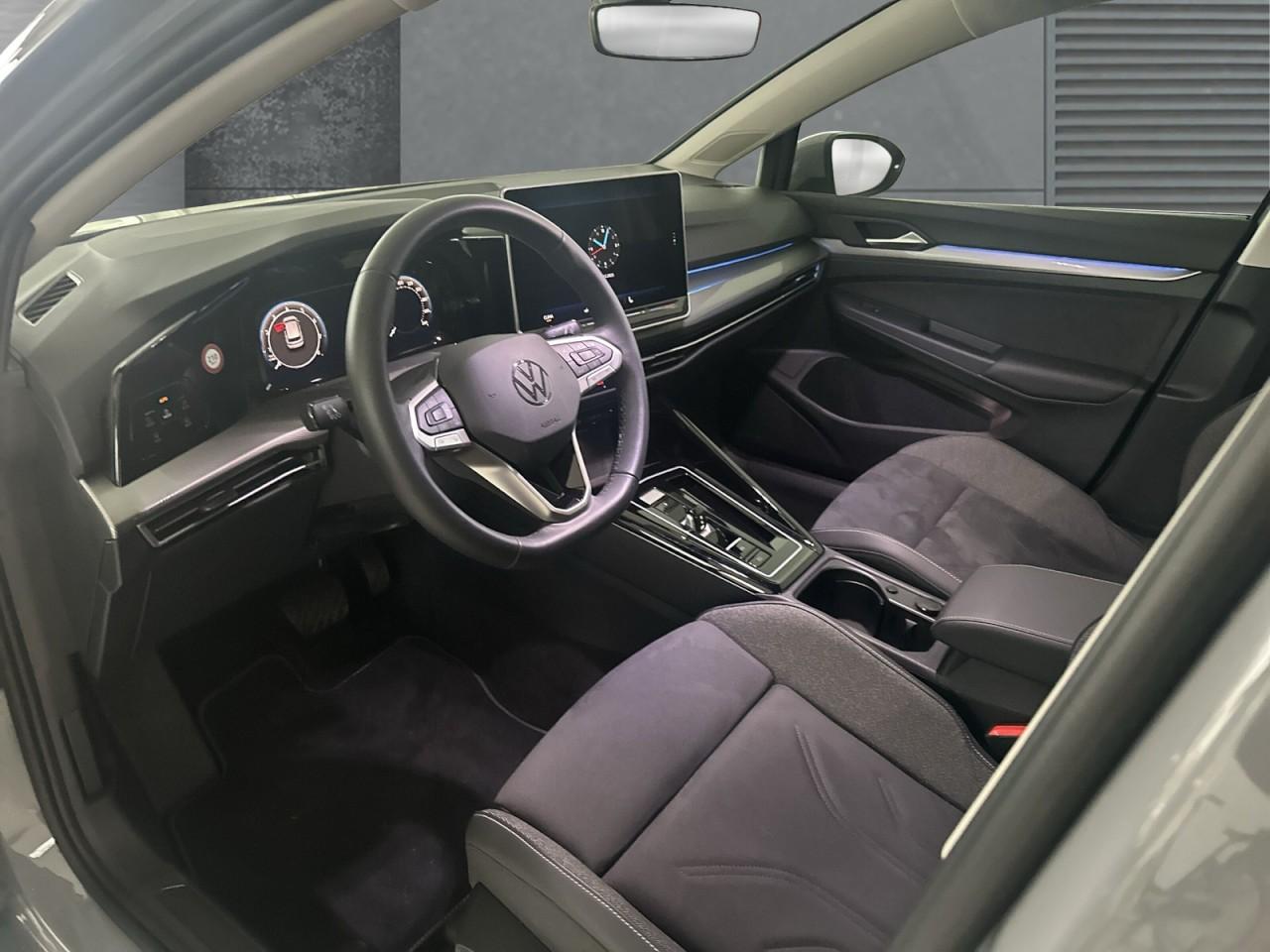 Volkswagen Golf 1.5 eTSI Golf VIII Style