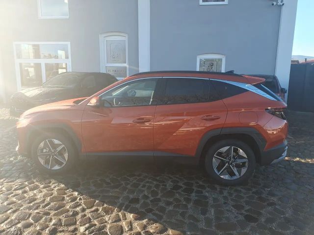 Hyundai Tucson 2WD Hybrid