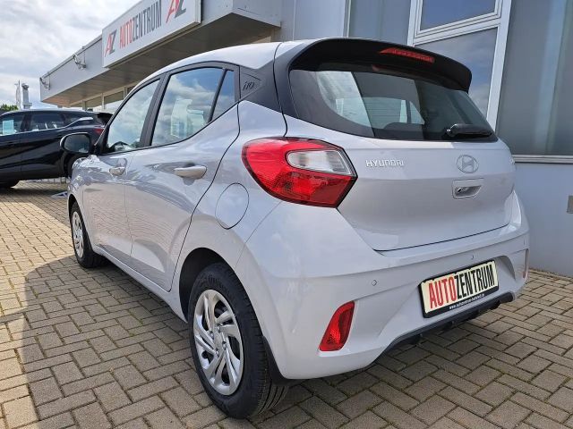Hyundai i10 1.0