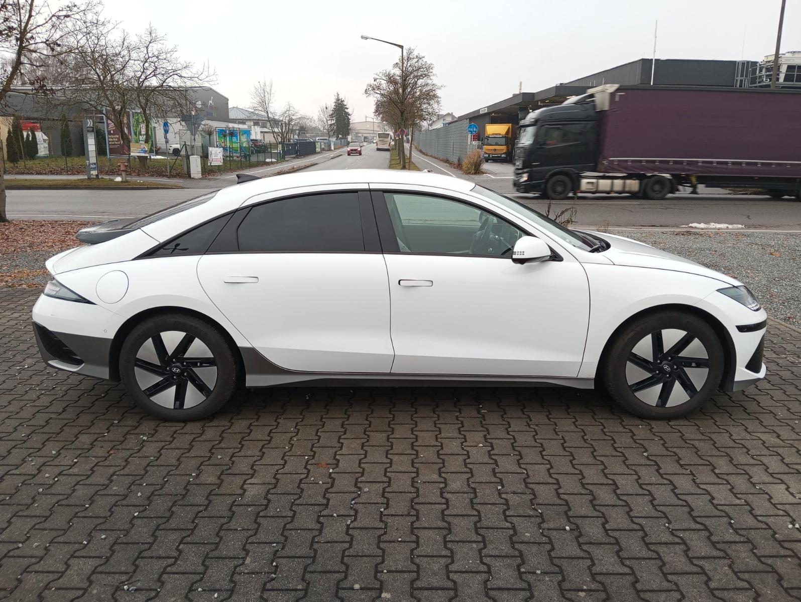 Hyundai IONIQ 6 4WD UNIQ Vierwielaandrijving