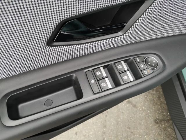 Renault 4 E-Tech Iconic