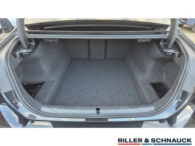 BMW 520 520i M-Sport Sedan