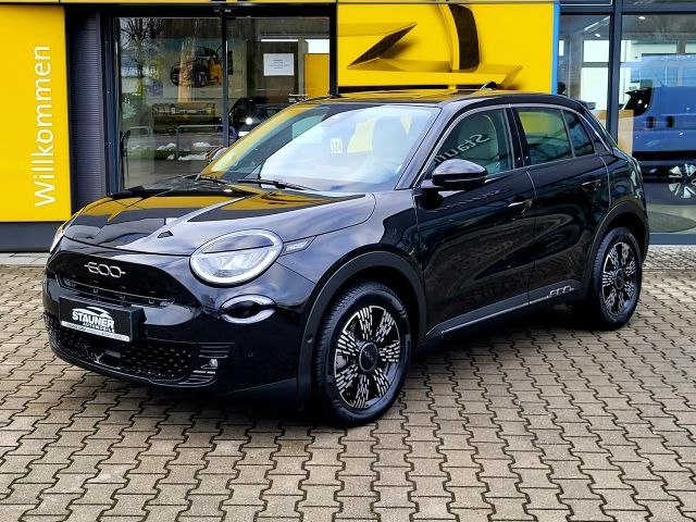 Fiat 600e 600 POP 48V eDCT *LED*R-KAMERA*SHZ*KURVENLICHT*