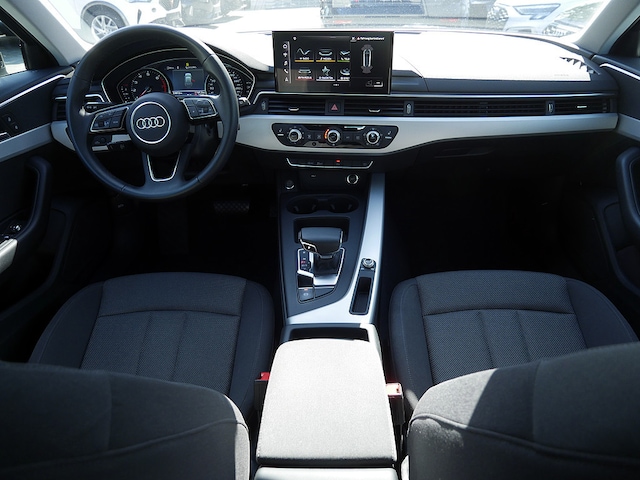 Audi A4 35 TFSI Avant S-Tronic