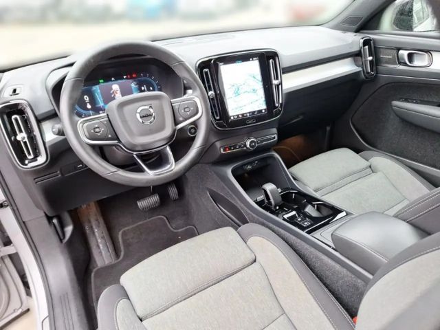 Volvo XC40 Dark Plus