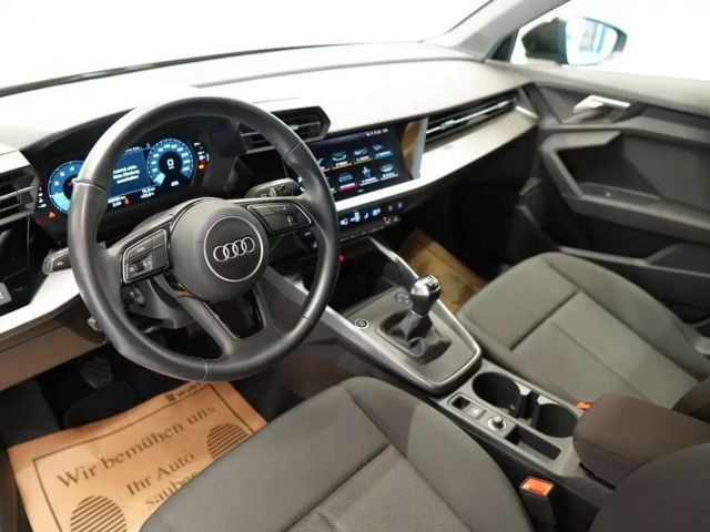 Audi A3 30 TFSI Sedan