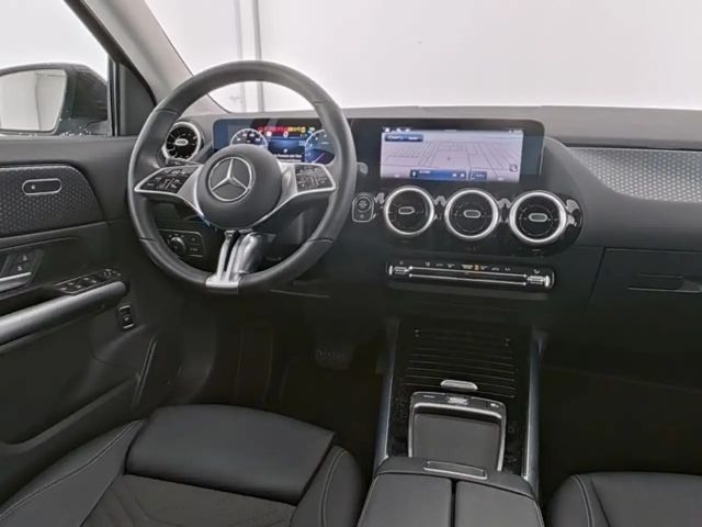 Mercedes-Benz GLA 180 Progressive