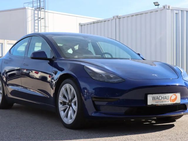 Tesla Model 3 RWD