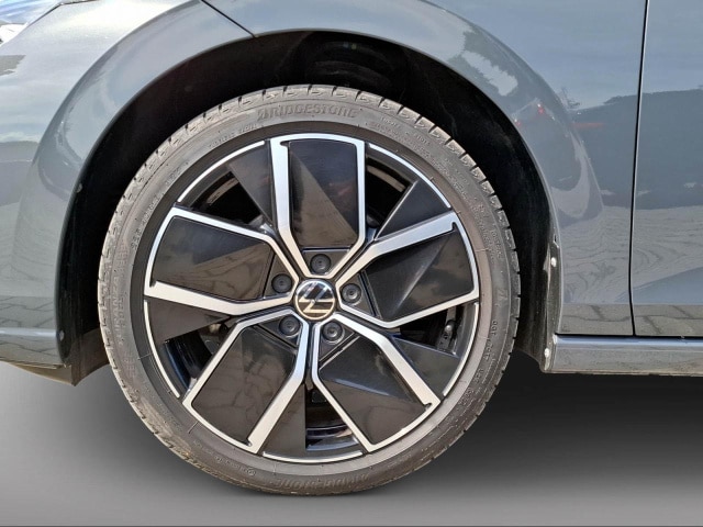 Volkswagen Golf 1.5 eTSI