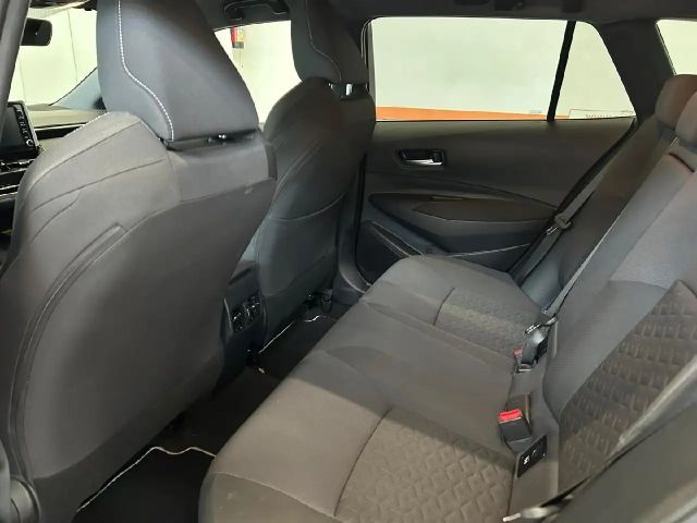 Toyota Corolla Hybride Team D