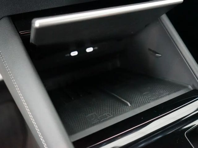 Volkswagen Tiguan 1.5 eTSI Plus R-Line