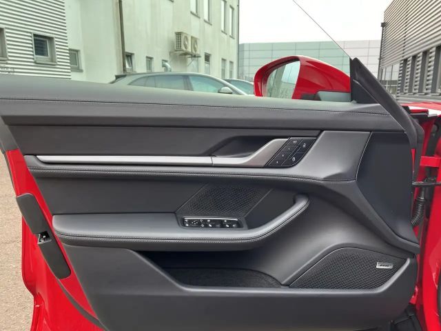 Porsche Taycan 4 Cross Turismo