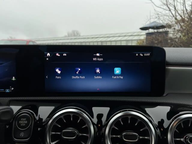 Mercedes-Benz A 180 Hatchback Progressive