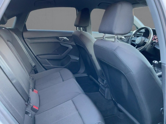 Audi A3 30 TFSI Sedan