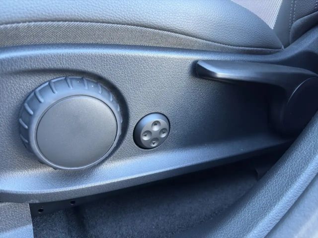 Mercedes-Benz EQB 300 4MATIC Electric Art