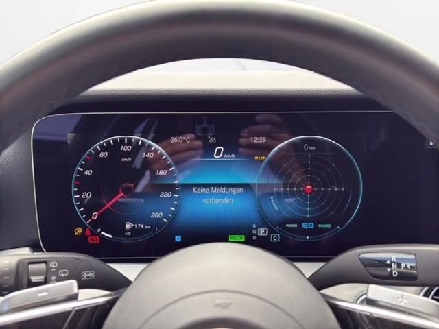 Mercedes-Benz E 220 AVANTGARDE