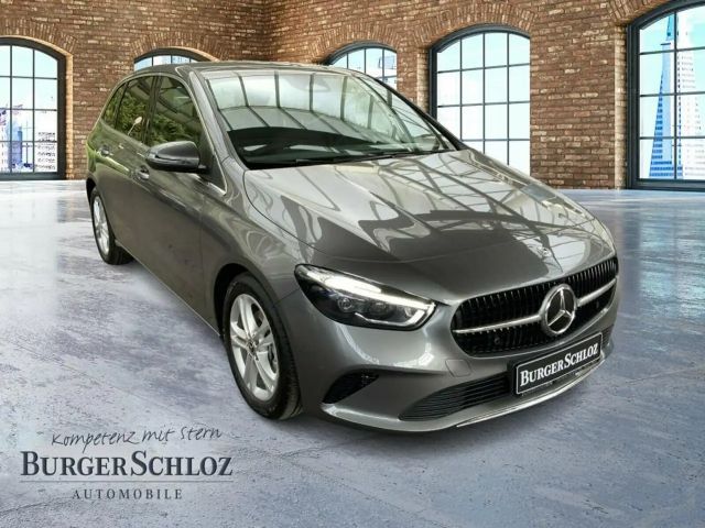 Mercedes-Benz B 180 AHK AUT DynLicht Fernlichtass. Kam. KlimaA