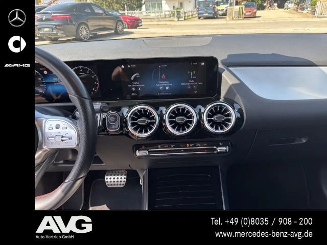 Mercedes-Benz B 200 AMG Line